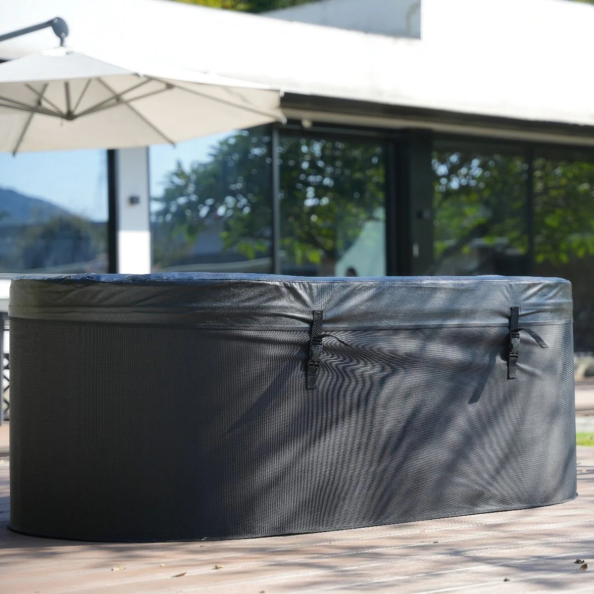 EZLIFE Oval 2-Person Foam Hot Tub