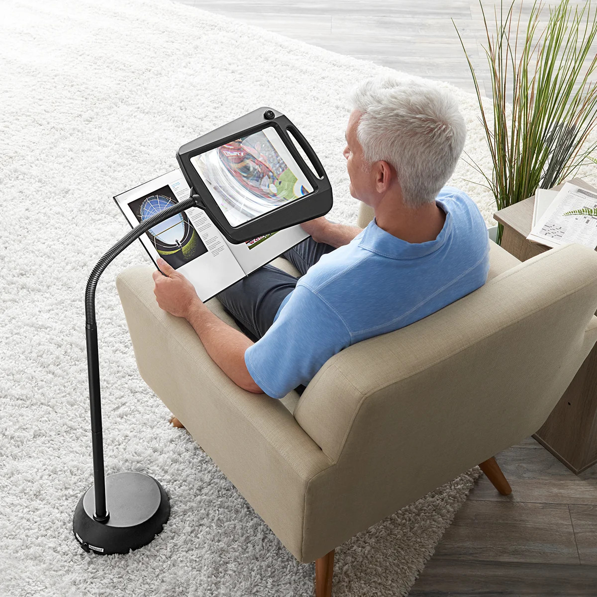 Full-Page Floor Magnifying Lamp