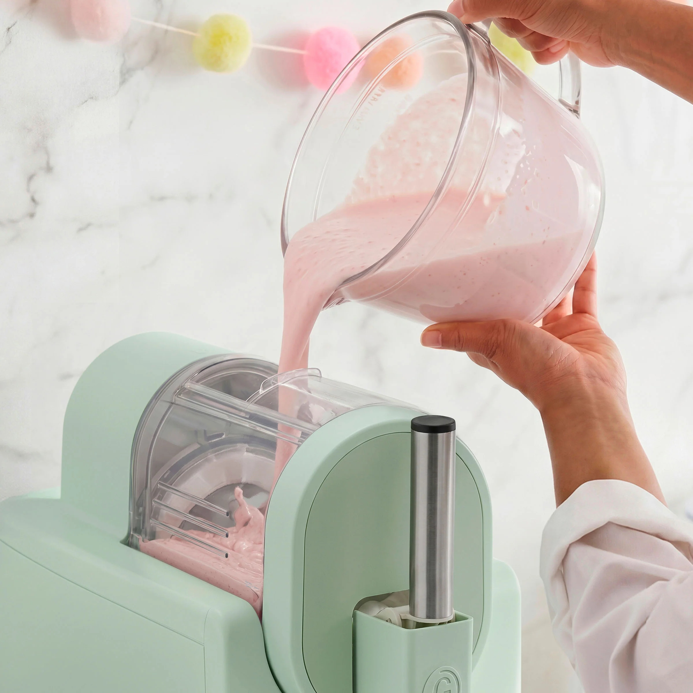 Frost Pro 16-in-1 Ice Cream. Gelato & Frozen Drink Maker | Pistachio