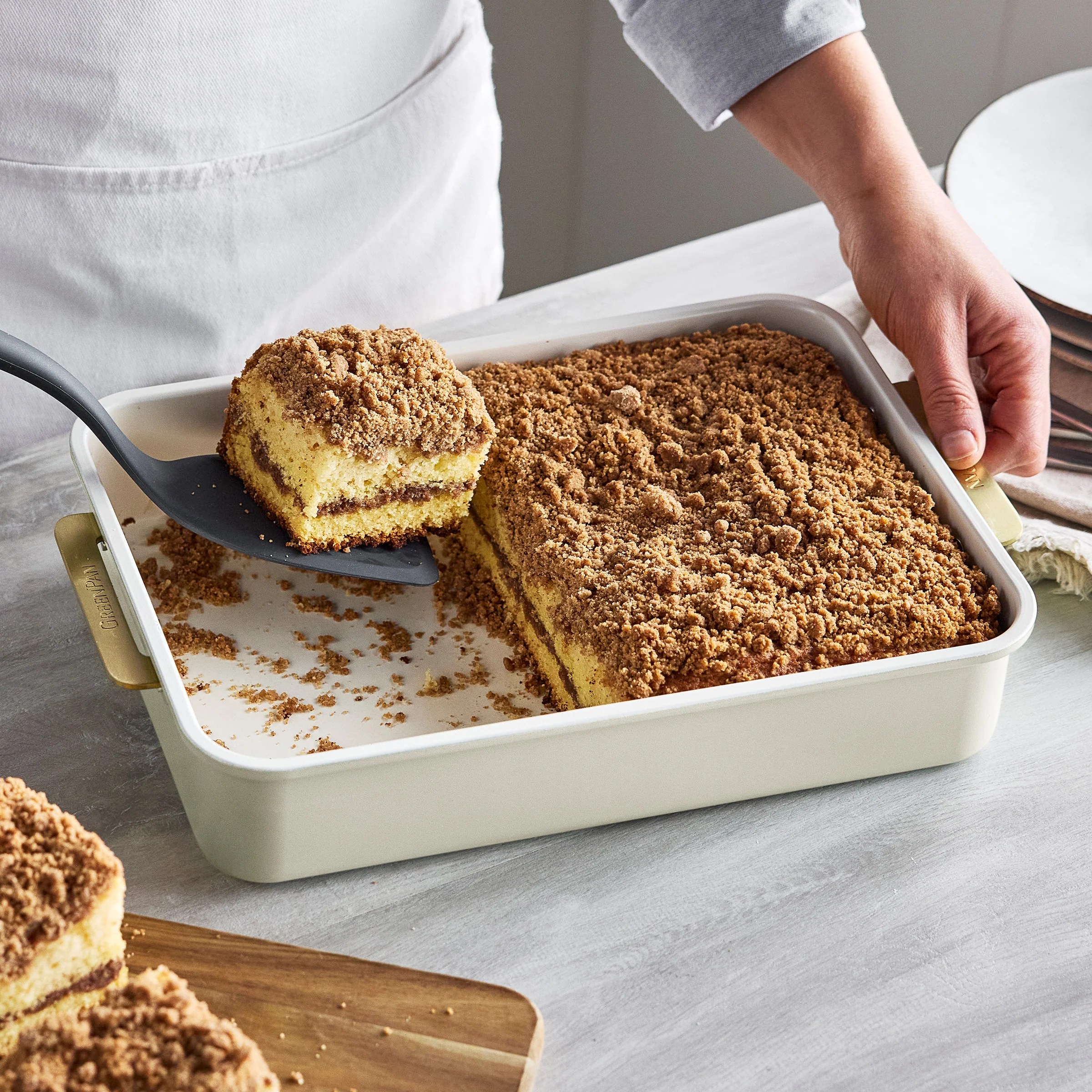Reserve Bakeware 8-Piece Set | Cream