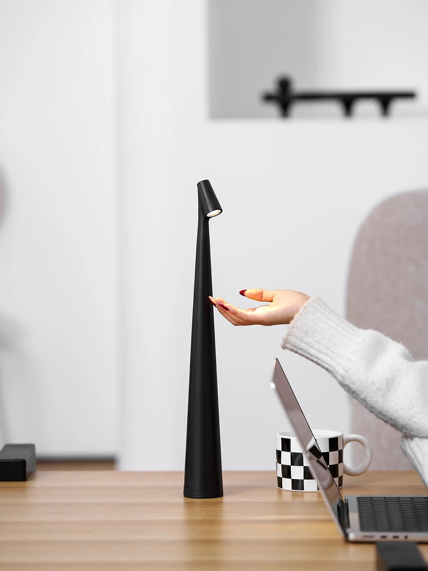 Africa Slim Cordless LED Rechargeable Table Lamp – Built-in Battery Portable Desk Light 1-Light